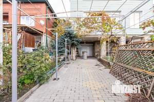 Дом 259м², 3-этажный, участок 4 сот.