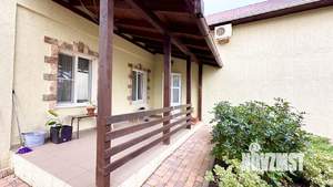 Дом 208м², 2-этажный, участок 8 сот.