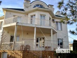 Дом 400м², 3-этажный, участок 7 сот.