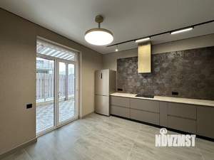 Дом 275м², 3-этажный, участок 3 сот.