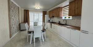 Дом 175м², 2-этажный, участок 6 сот.