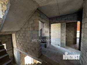 Дом 240м², 3-этажный, участок 4 сот.