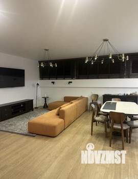 Дом 230м², 2-этажный, участок 5 сот.