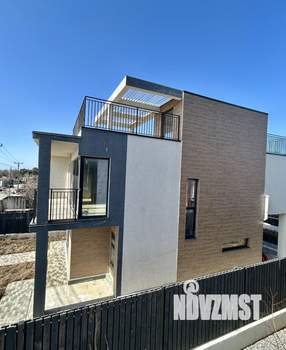 Дом 280м², 2-этажный, участок 4 сот.