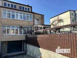 Дом 389м², 3-этажный, участок 4 сот.