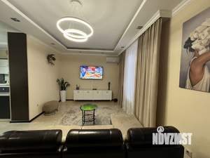 Дом 242м², 2-этажный, участок 3 сот.