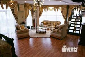 Дом 529м², 3-этажный, участок 6 сот.