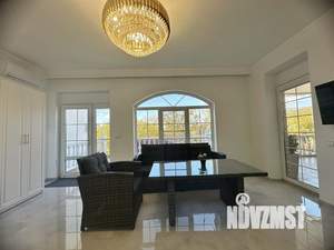 Дом 222м², 2-этажный, участок 4 сот.