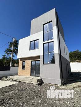 Коттедж 240м², 3-этажный, участок 4 сот.