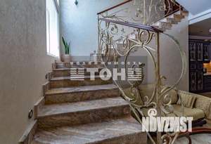 Коттедж 380м², 3-этажный, участок 6 сот.