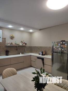 Дом 248м², 2-этажный, участок 6 сот.