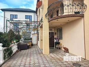 Дом 214м², 3-этажный, участок 5 сот.