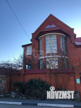 Дом 417м², 4-этажный, участок 5 сот.