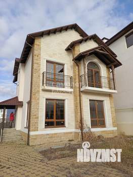 Дом 324м², 3-этажный, участок 3 сот.