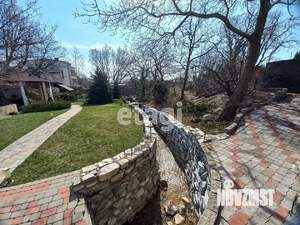 Дом 700м², 3-этажный, участок 15 сот.