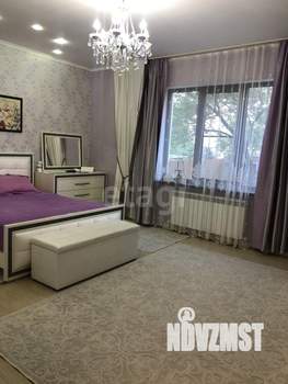 Дом 270м², 2-этажный, участок 4 сот.