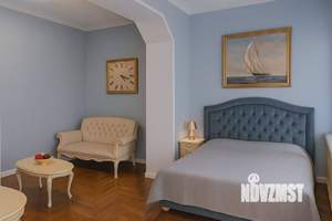 Коттедж 350м², 3-этажный, участок 4 сот.