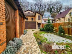 Дом 186м², 3-этажный, участок 4 сот.