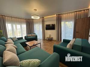 Дом 267м², 3-этажный, участок 4 сот.