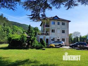 Дом 210м², 3-этажный, участок 17 сот.