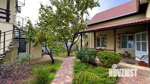 Дом 208м², 2-этажный, участок 8 сот.