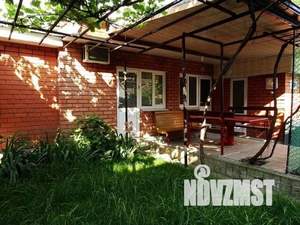 Дом 250м², 2-этажный, участок 6 сот.