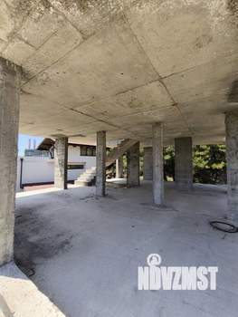 Дом 400м², 3-этажный, участок 6 сот.