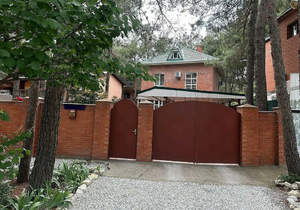 Дом 98м², 2-этажный, участок 7 сот.