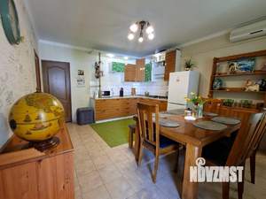 Дом 750м², 5-этажный, участок 8 сот.