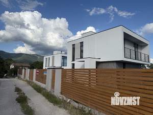 Дом 175м², 3-этажный, участок 5 сот.