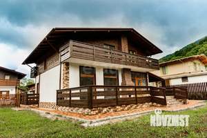 Дом 209м², 2-этажный, участок 13 сот.