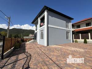 Дом 174м², 2-этажный, участок 4 сот.