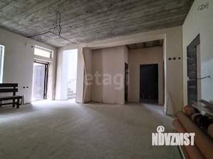 Дом 291м², 3-этажный, участок 4 сот.