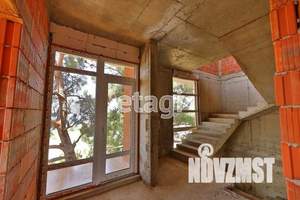 Дом 358м², 3-этажный, участок 5 сот.