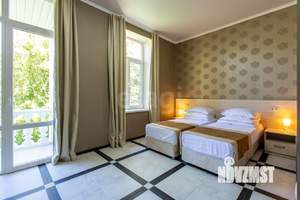 Дом 315м&sup2;, 3-этажный, на длительный срок, 