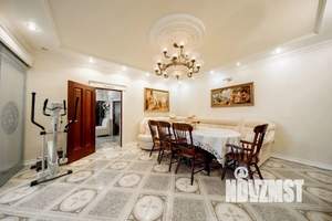 Дом 200м&sup2;, 2-этажный, посуточно, 