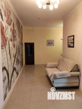 Дом 313м&sup2;, 3-этажный, на длительный срок, 