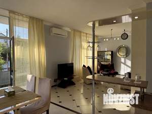 Дом 200м&sup2;, 2-этажный, посуточно, 