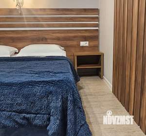 Дом 600м&sup2;, 3-этажный, на длительный срок, 