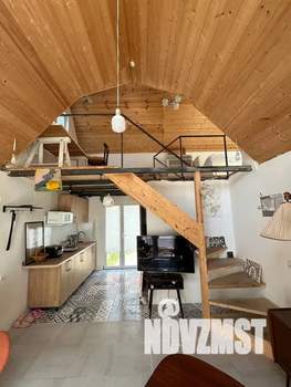 Дом 42м&sup2;, 2-этажный, посуточно, 