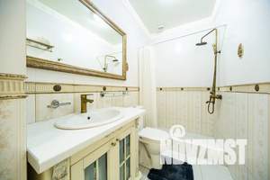 Дом 160м&sup2;, 2-этажный, посуточно, 