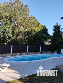 Дом 180м&sup2;, 2-этажный, посуточно, 