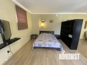 Дом 55м&sup2;, 3-этажный, посуточно, 