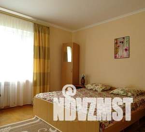 Дом 100м&sup2;, 2-этажный, посуточно, 