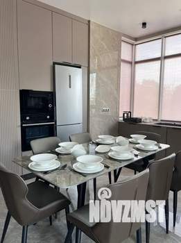 Дом 145м&sup2;, 2-этажный, посуточно, 