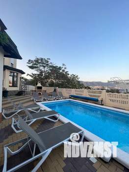 Дом 333м², 3-этажный, посуточно, 