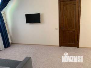 Дом 440м&sup2;, 3-этажный, посуточно, 