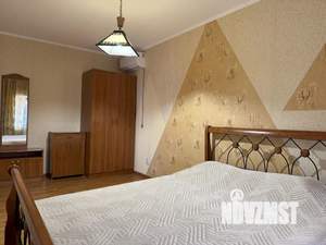 Дом 300м&sup2;, 3-этажный, посуточно, 