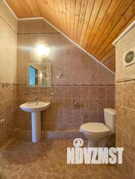 Дом 240м&sup2;, 3-этажный, посуточно, 