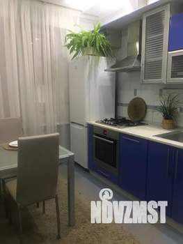 Дом 144м&sup2;, 3-этажный, посуточно, 